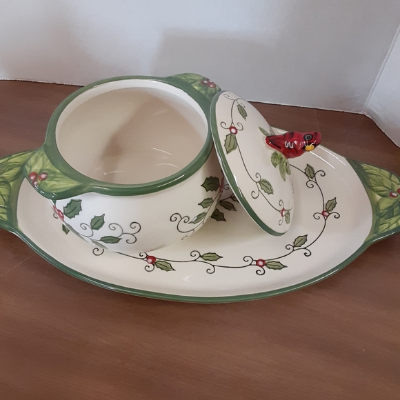 Temptations Sandwich Plate & Bowl with Lid - Picture 2 of 2